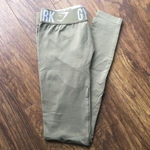 Gymshark fit leggings size small